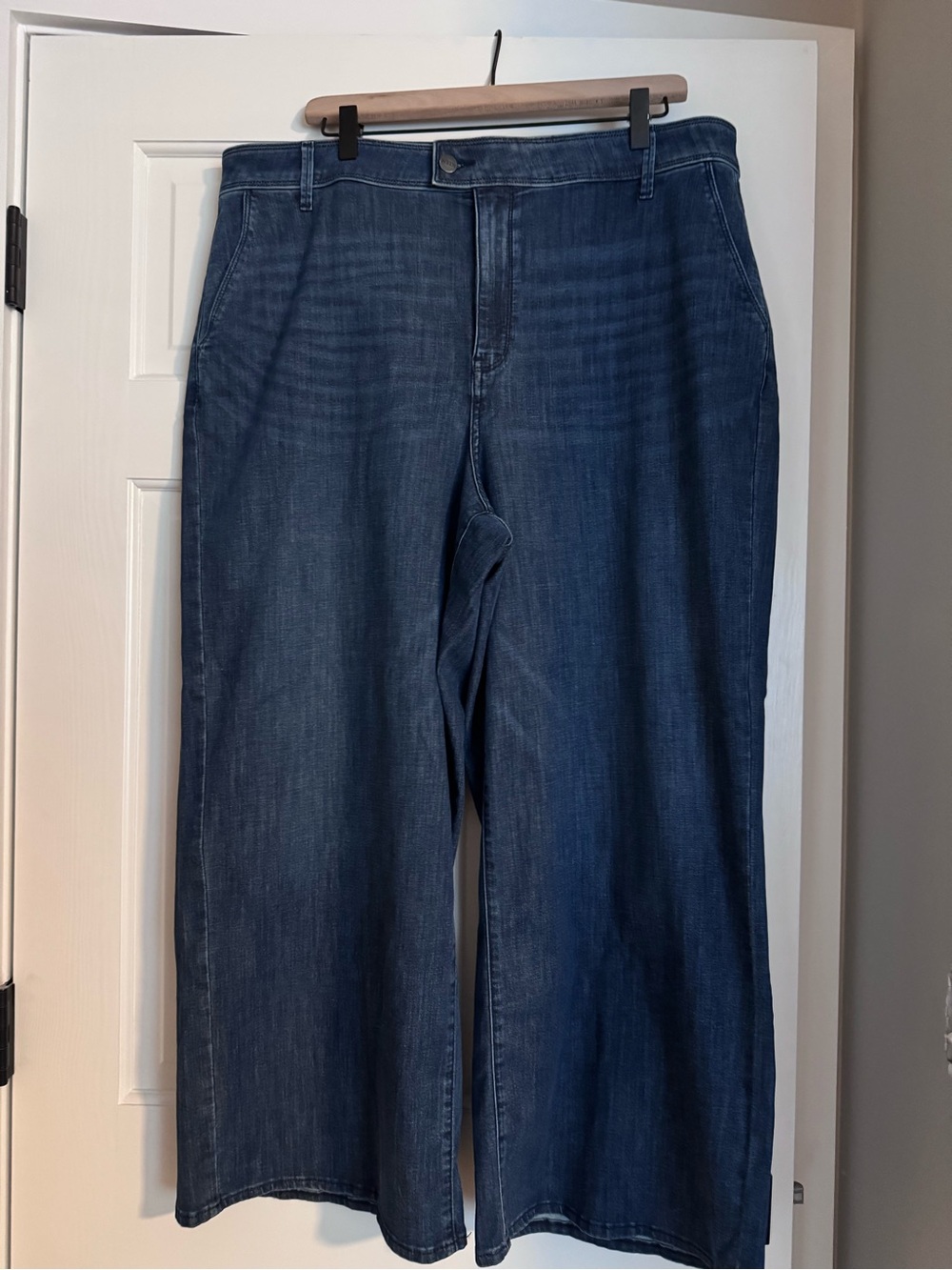NYDJ Relaxed Wide-Leg Jeans in Dark Blue
